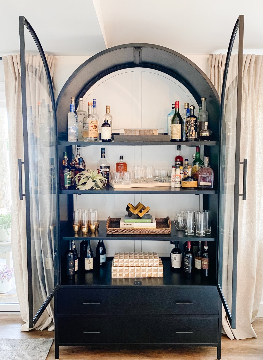 Harbor Arched Cabinet